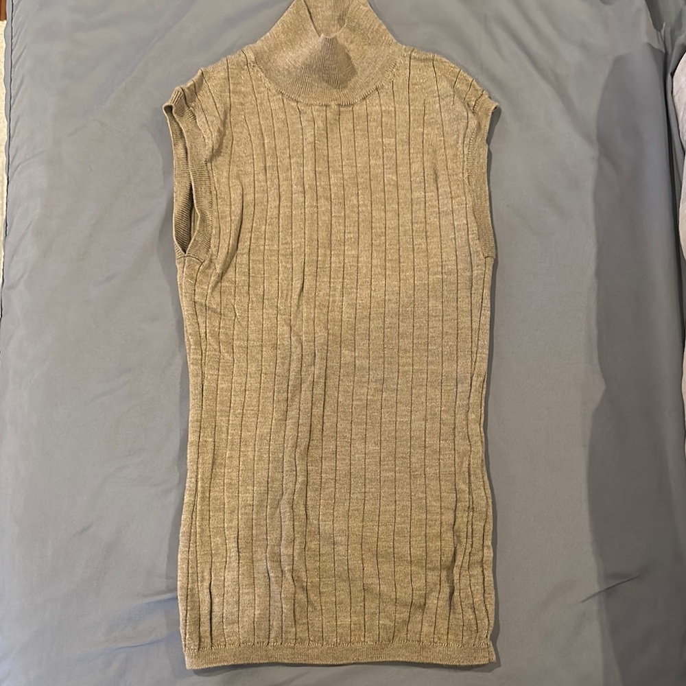 Banana Republic Sleeveless Ribbed Sweater